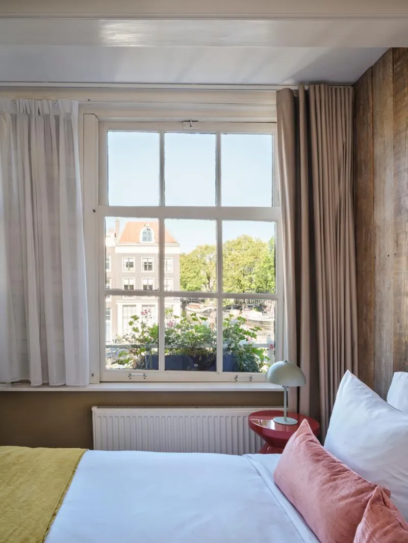 Double or Twin CANAL VIEW Room, Max Brown Htl Canal District, part of Sircle Colle, Amsterdam