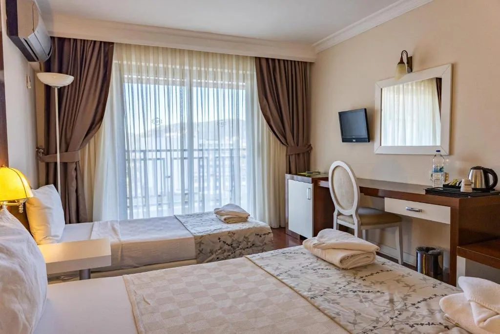 Double or Twin DELUXE TWO BEDS Room, Sentinus Beach Hotel, Izmir