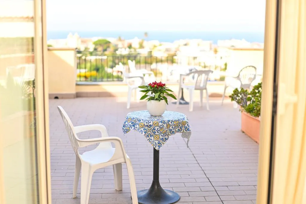 Terrace, Tramonto d'Oro Terme, Naples