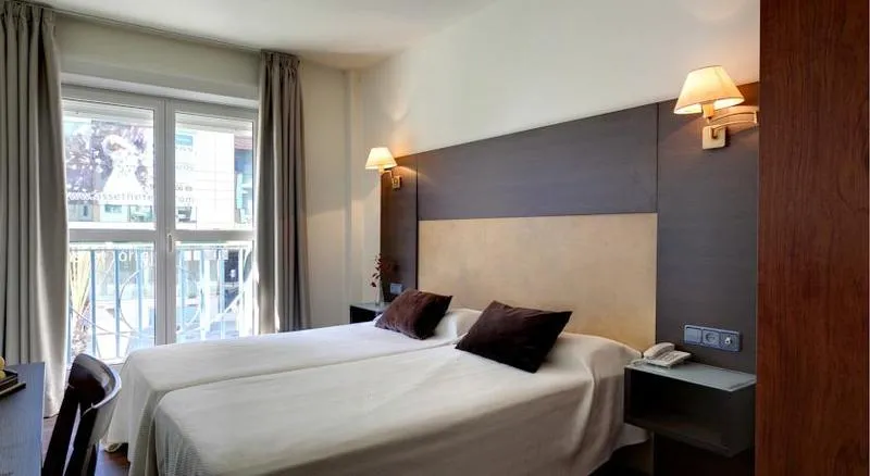 DOUBLE SINGLE USE STANDARD Room, Madrid Torrejon Plaza, Madrid