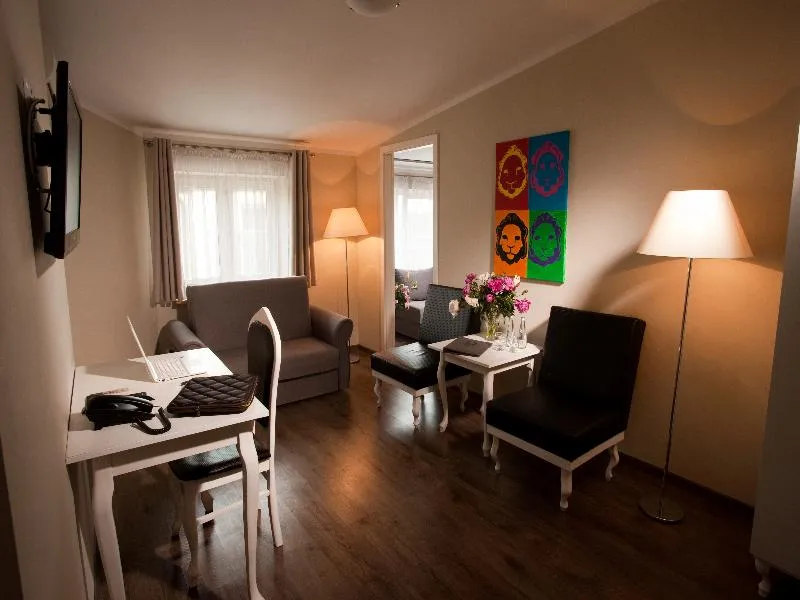 TRIPLE STANDARD Room, Leone Aparthotel, Krakow