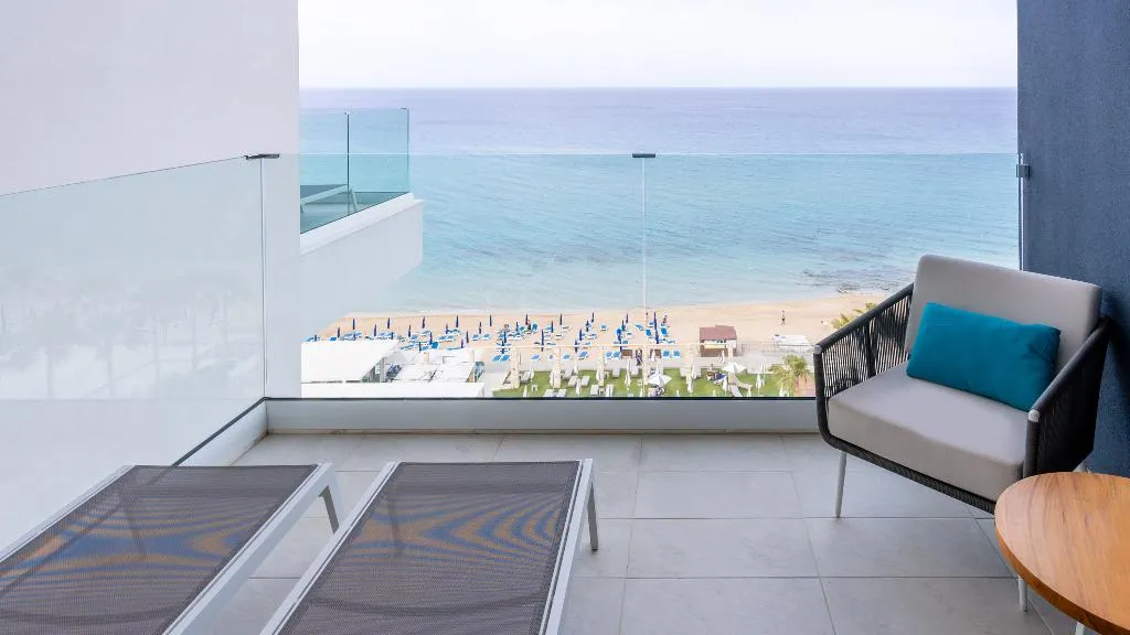 SUITE DELUXE SEA FRONT Room, Flamingo Paradise Beach Hotel (Adults Only), Cyprus