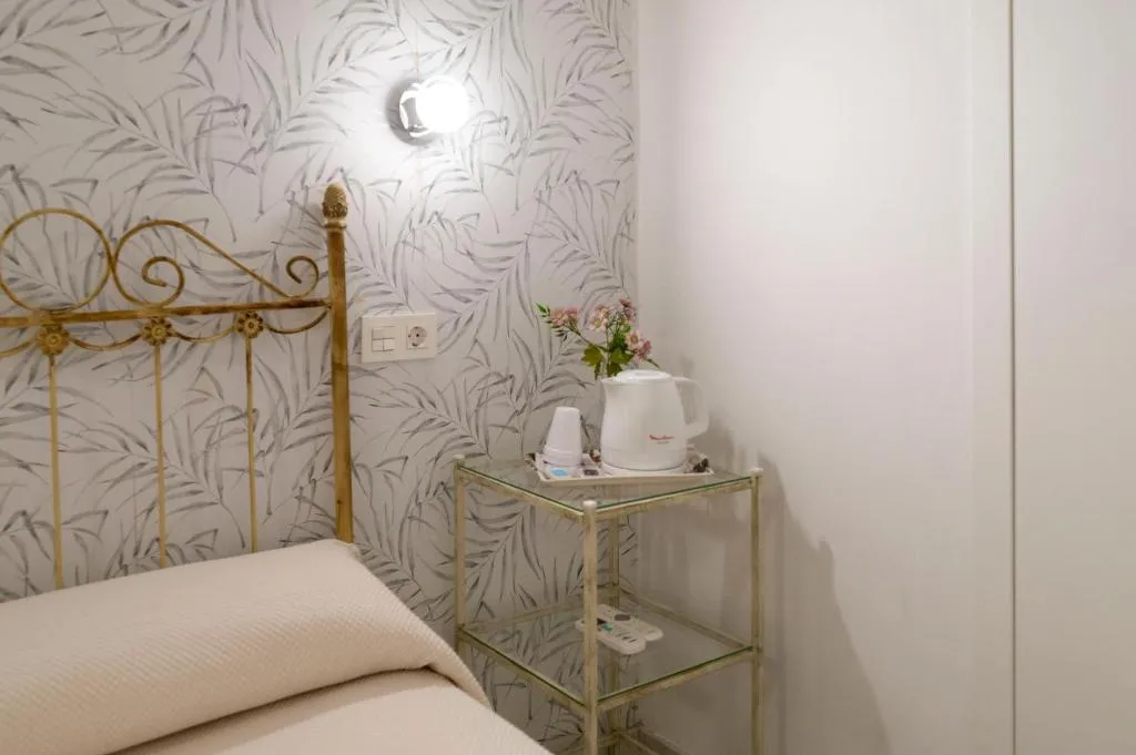 QUADRUPLE STANDARD Room, Hotel Manzanito, Andalucia
