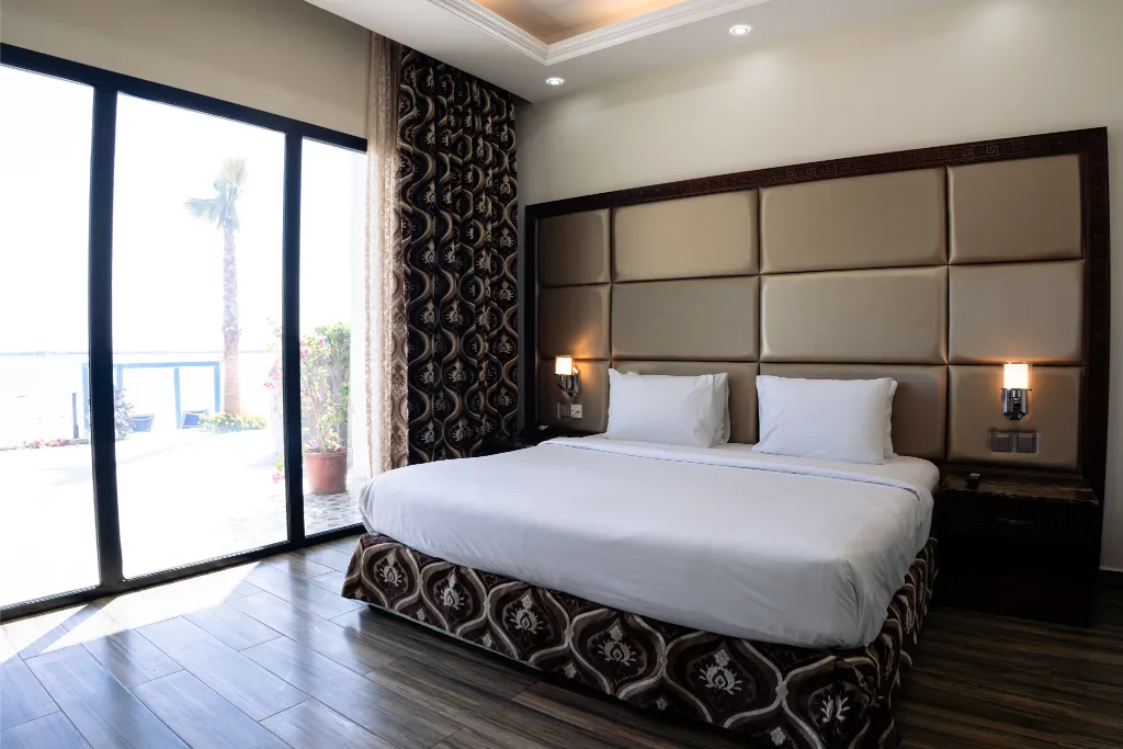 SUITE OCEAN VIEW ONE BEDROOM Room, Palma Beach Resort & Spa, Dubai