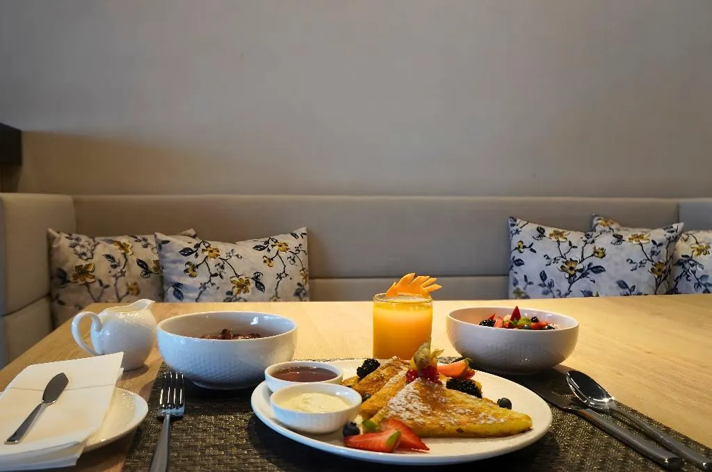 Restaurant, Barceló Residences Dubai Marina, Dubai