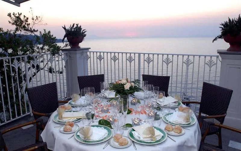 Restaurant, Grand Hotel Riviera, Naples