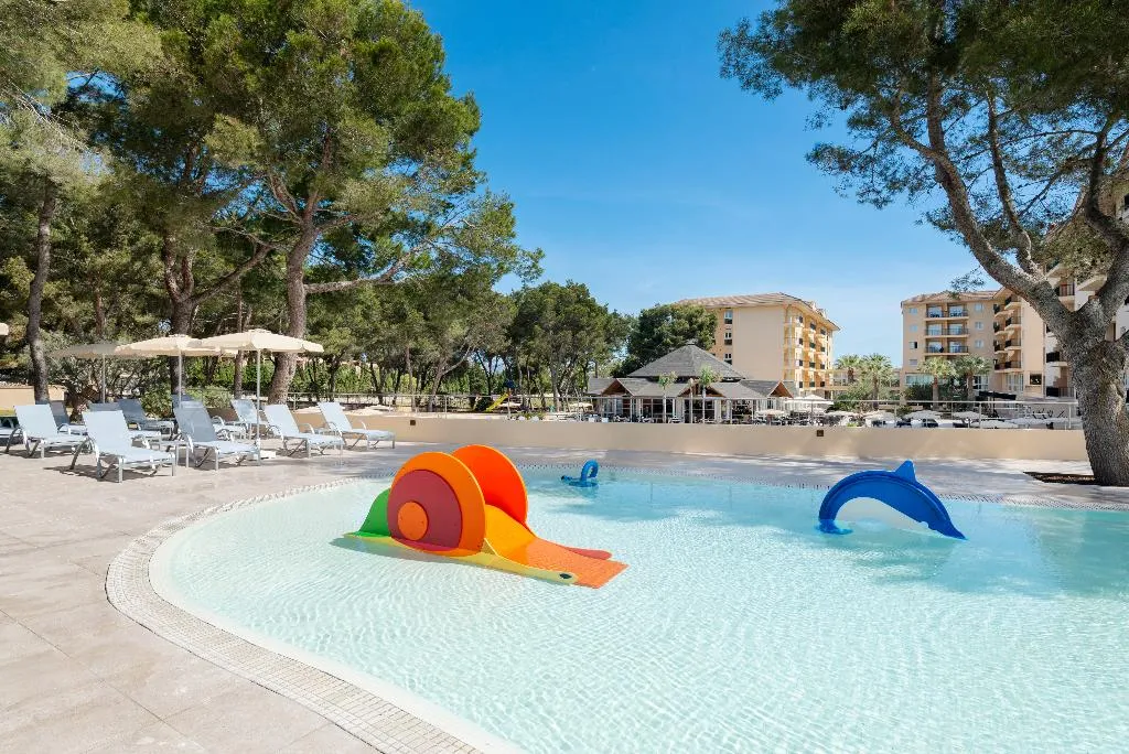 Pool, Aparthotel Can Picafort Palace, Majorca