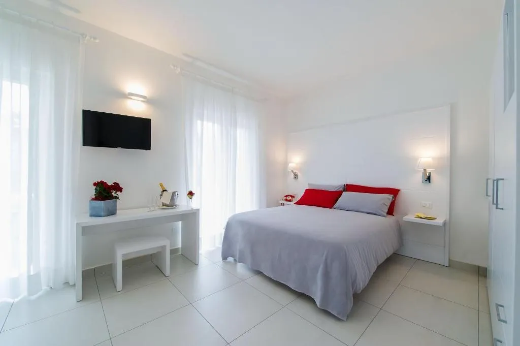 DOUBLE DELUXE Room, San Francesco, Naples