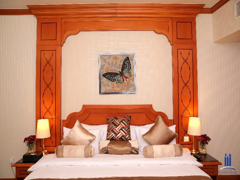 Double or Twin DELUXE Room, Emirates Concorde Hotel & Residence, Dubai