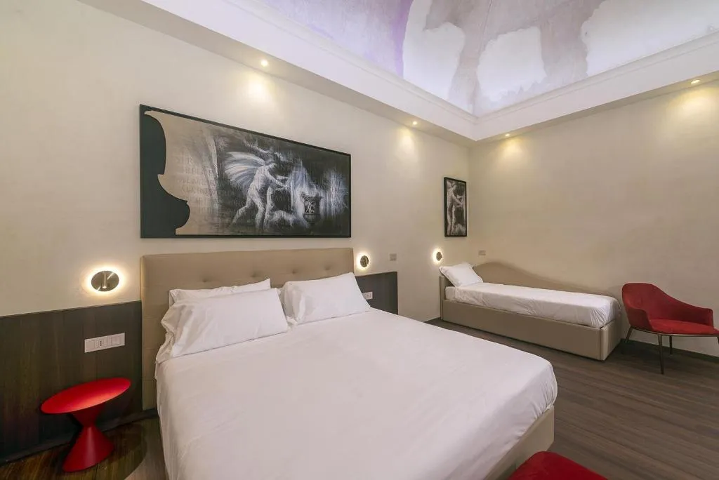 FAMILY ROOM SUPERIOR Room, Hotel Vittoria, Naples