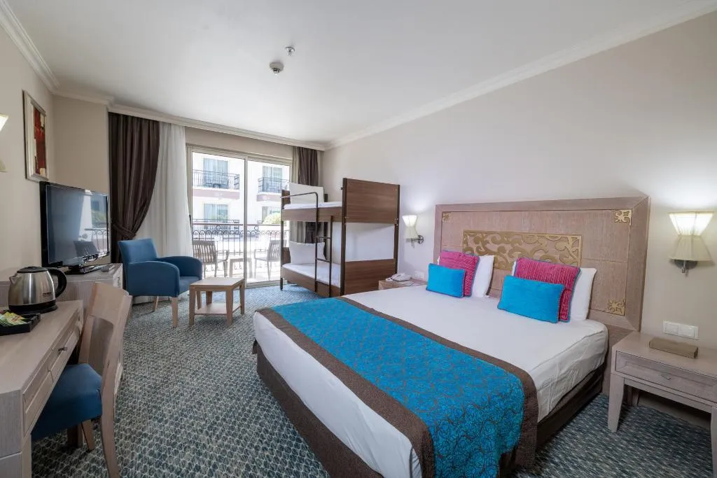 Room, Crystal Family Comfort Collection, Antalya