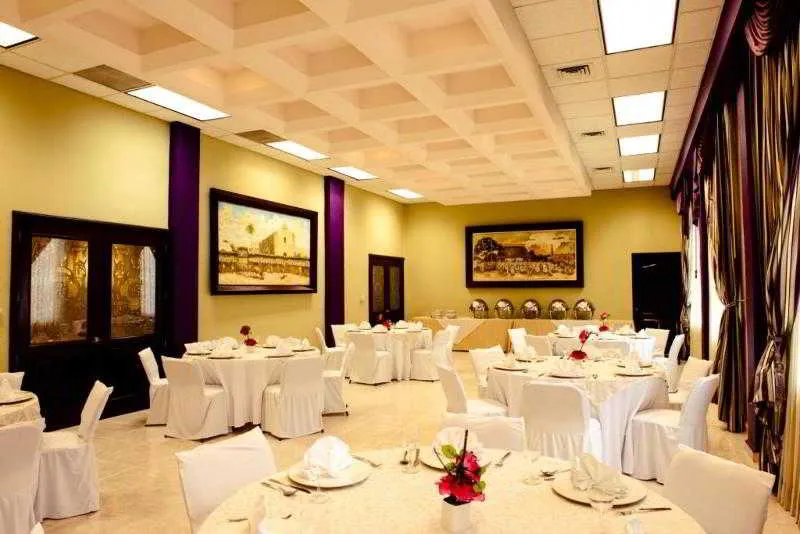 Restaurant, Plaza Campeche, Cancun Area