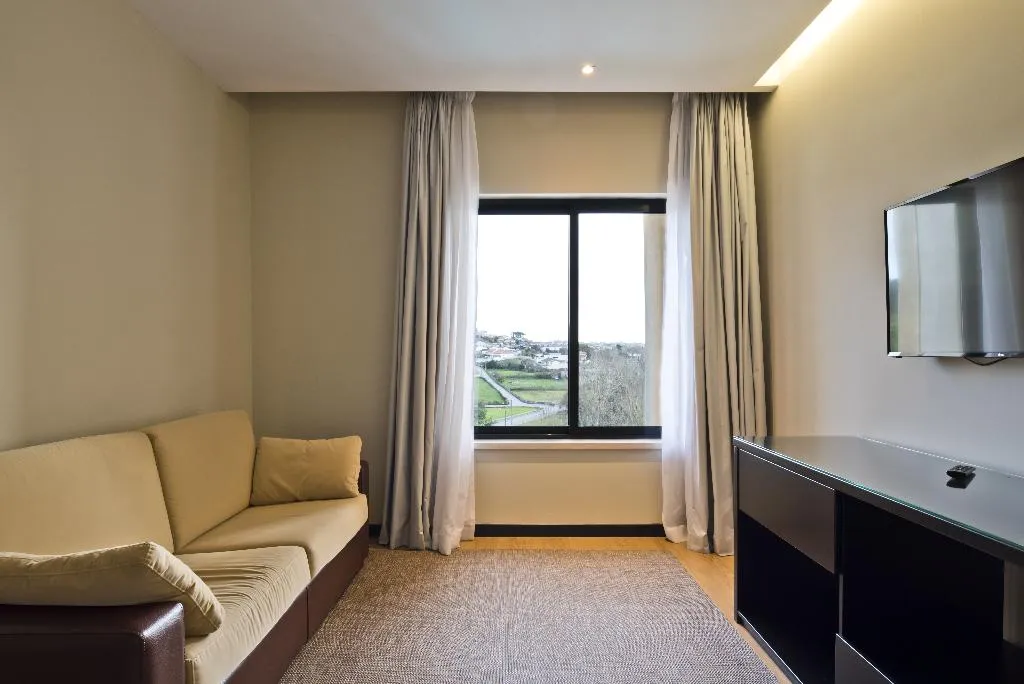 SUITE ONE BED Room, Lam Hotel Estarreja, Porto