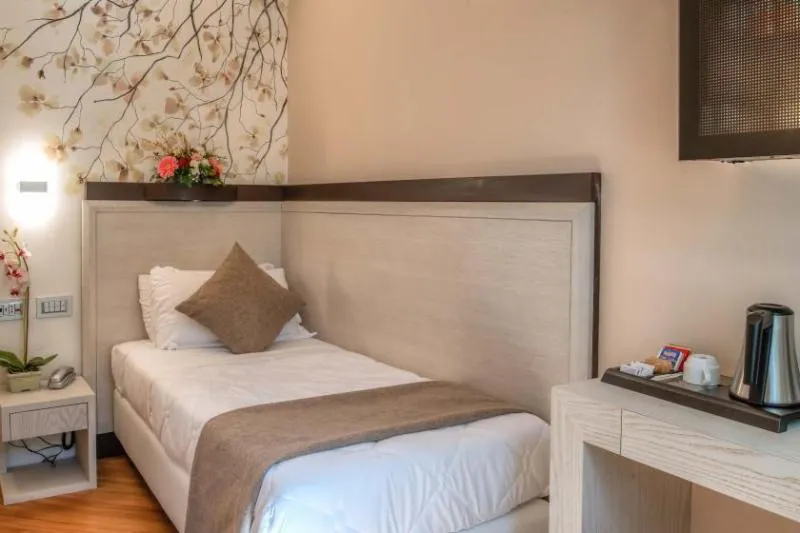 SINGLE STANDARD Room, Memphis, Rome