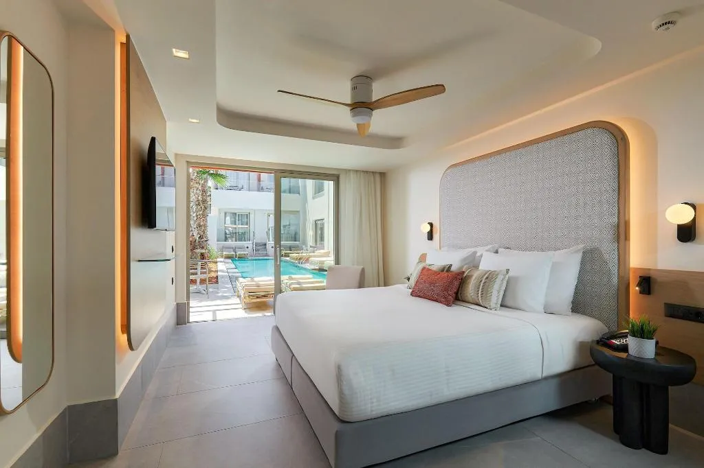 Room, Enorme Santanna Island, Crete