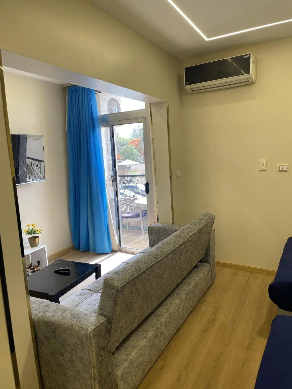 JUNIOR SUITE SUPERIOR WITH BALCONY Room, Pyramids View Inn, Cairo