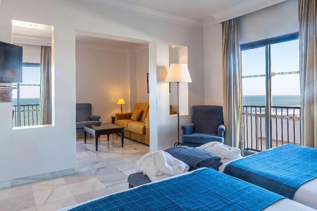 Room, Duque de Najera, Costa De La Luz
