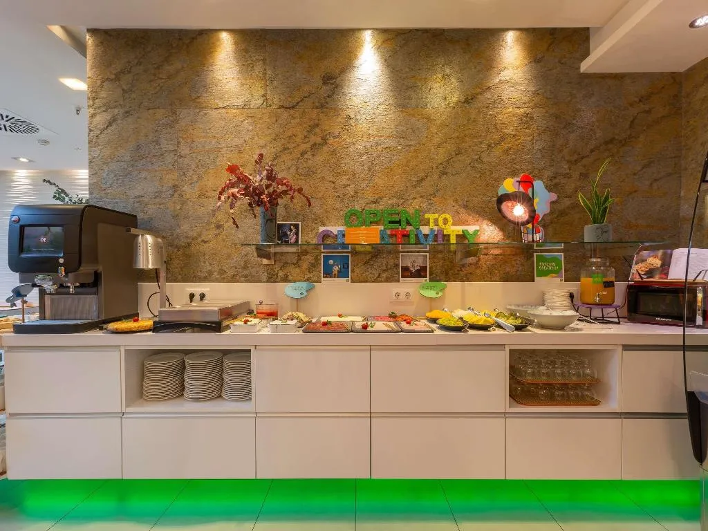 Restaurant, Ibis Styles Madrid Prado, Madrid