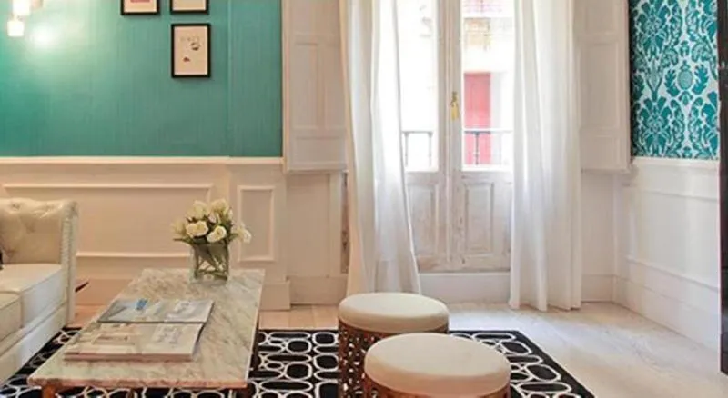 APARTMENT CAPACITY 4 Room, AB Design Suites  Madrid, Madrid