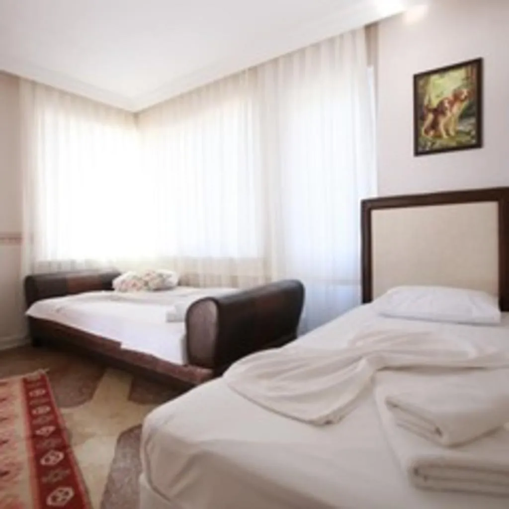 Room TWO BEDS Room, Tunc Otel, Izmir