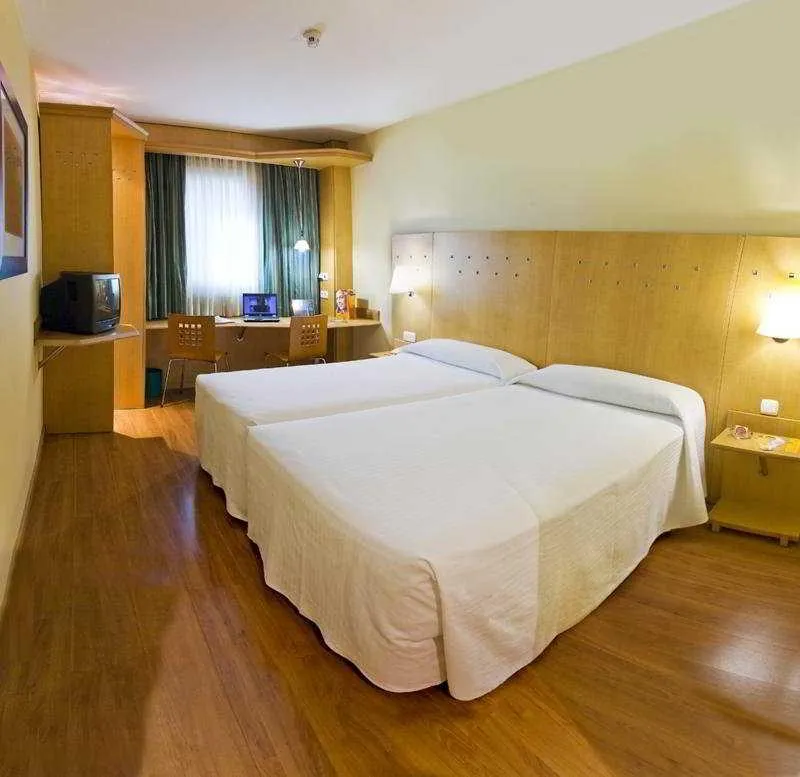 TWIN STANDARD Room, Ibis Madrid Alcala H Garena, Madrid