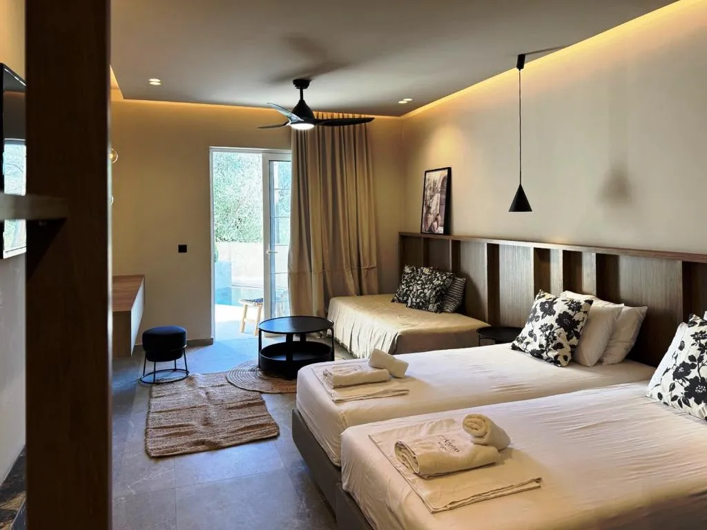 JUNIOR SUITE WITH PRIVATE POOL Room, Argiro Village, Rhodes