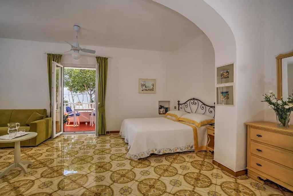 FAMILY ROOM STANDARD Room, Villa Maria, Naples