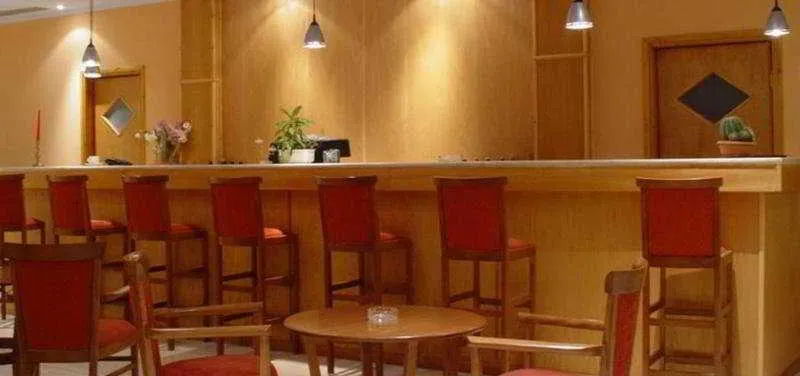Bar, Neda, Kalamata