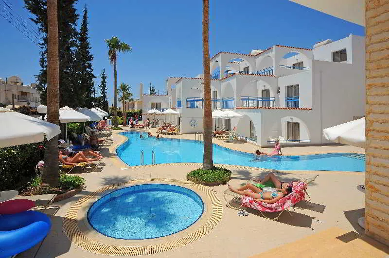 Pool, Petrosana Hotel Apartments, Cyprus