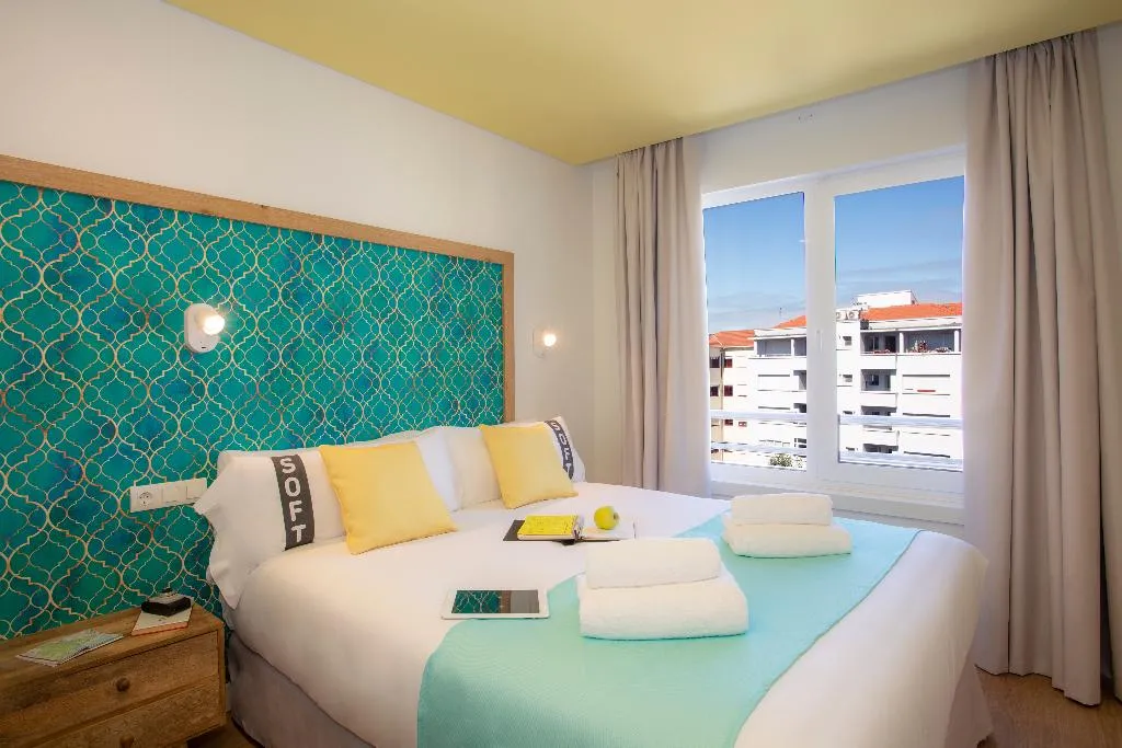 DOUBLE STANDARD Room, Casual Raizes Porto, Porto