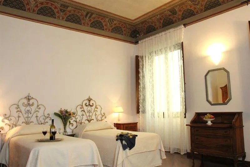 Room, Florence View Apartments, Florence