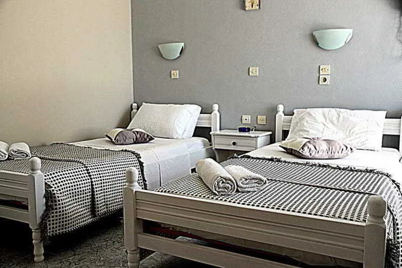 Room, Mark-Joanna, Santorini