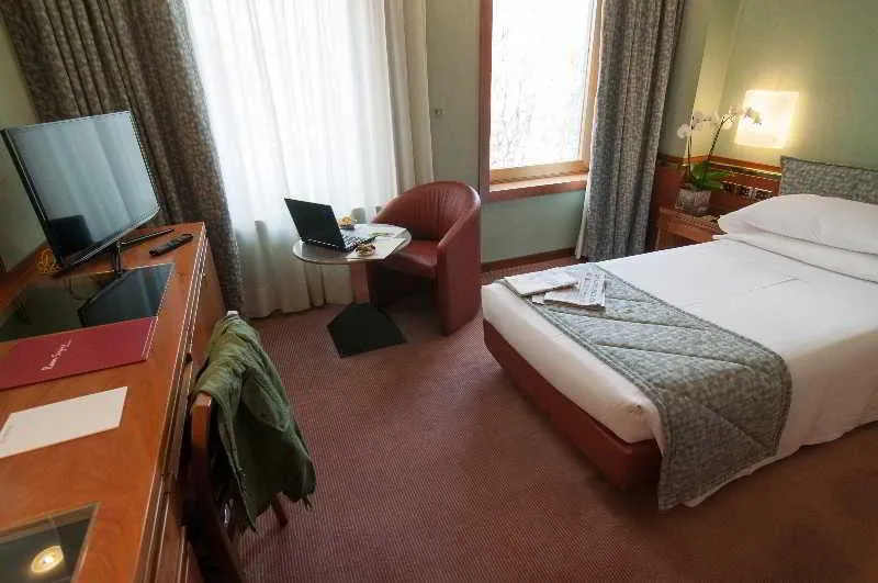 DOUBLE DELUXE Room, Hotel Michelangelo Milan, Milan