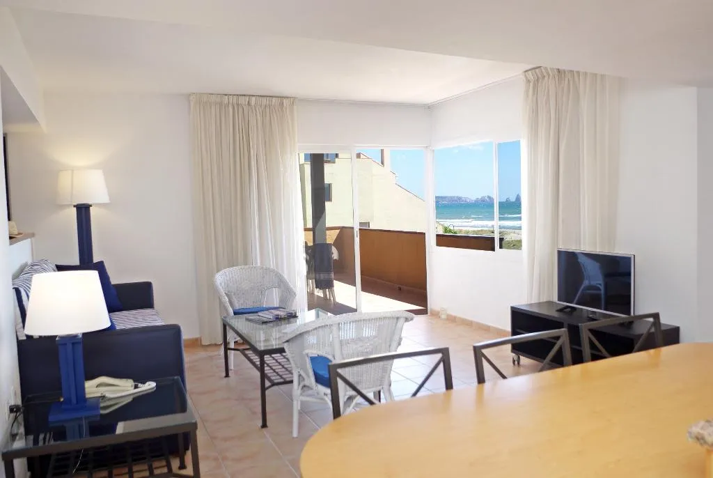 APARTMENT SEA VIEW TWO BEDROOMS Room, Apartaments Golf By La Costa Resort, Costa Brava