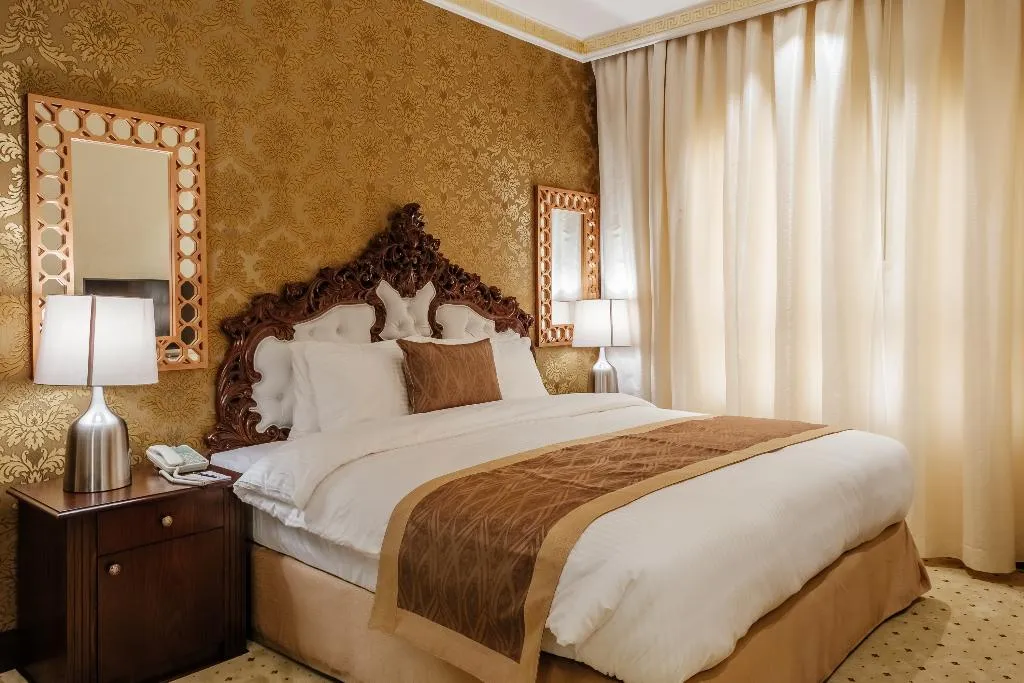 SUITE EXECUTIVE Room, Tulip Inn Al Khan, Dubai