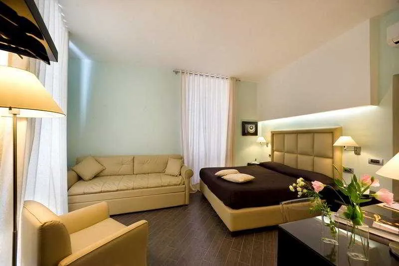 Room, Magi House, Naples