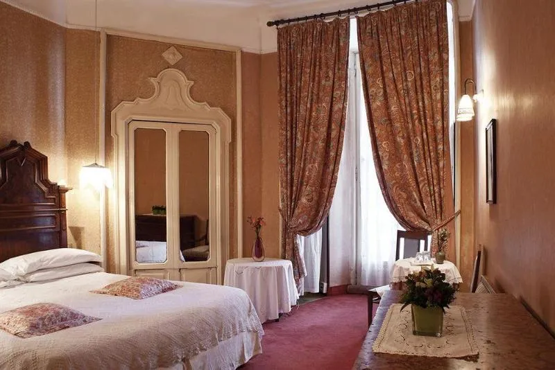 General view, Antica Locanda Solferino, Milan