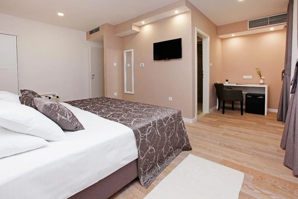 DOUBLE DELUXE WITH BALCONY Room, Hotel Villa Telenta, Dubrovnik