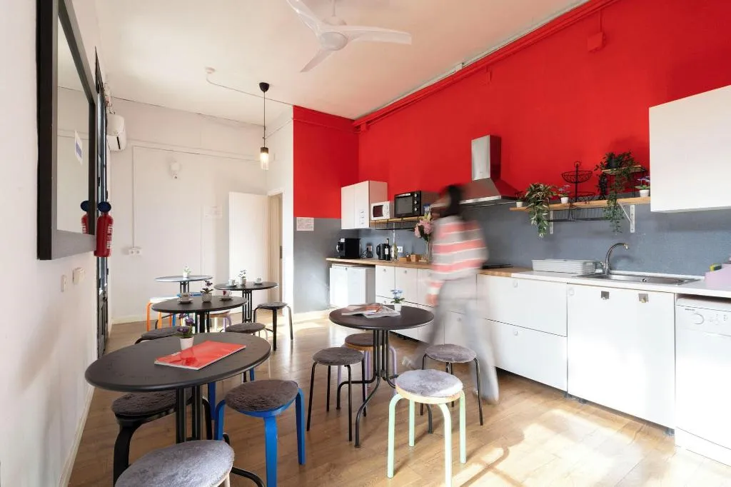 Sports and Entertainment, Break BCN - Hostal & Coffeebar, Barcelona