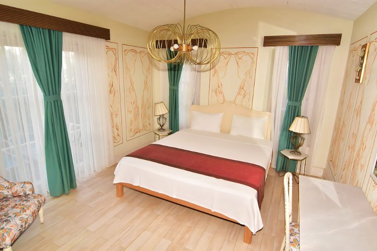 On Oda Otel, Izmir