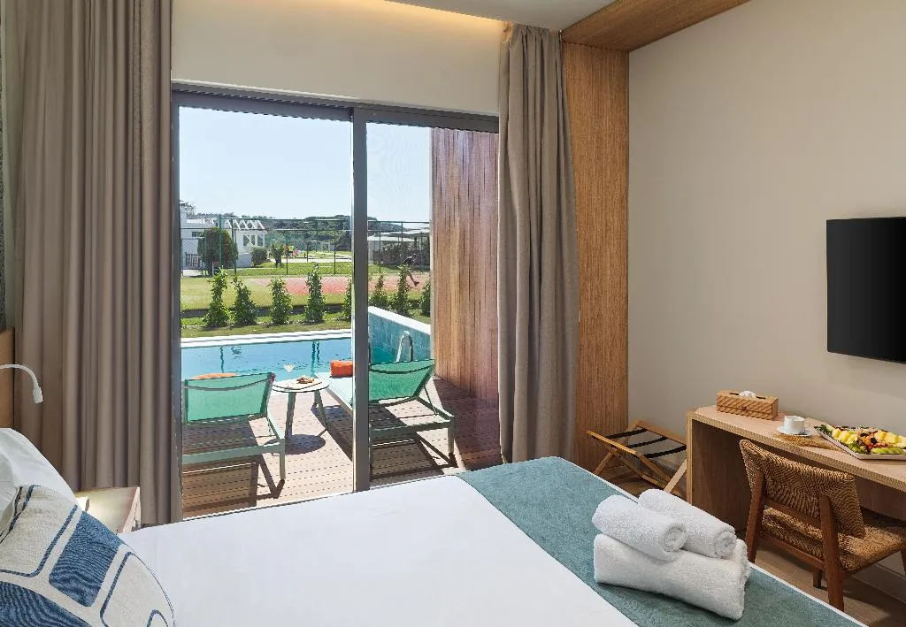 DOUBLE DELUXE WITH PRIVATE POOL Room, Leonardo Kolymbia Resort, Rhodes