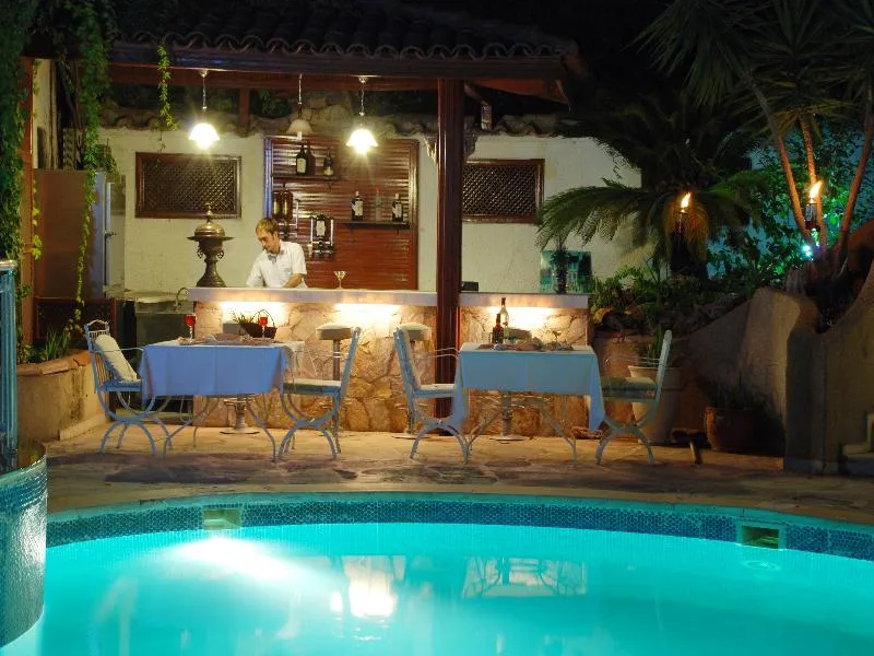 Bar, Argos, Antalya