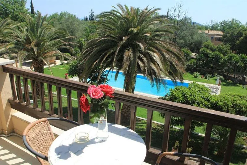 Pool, Fiori, Corfu