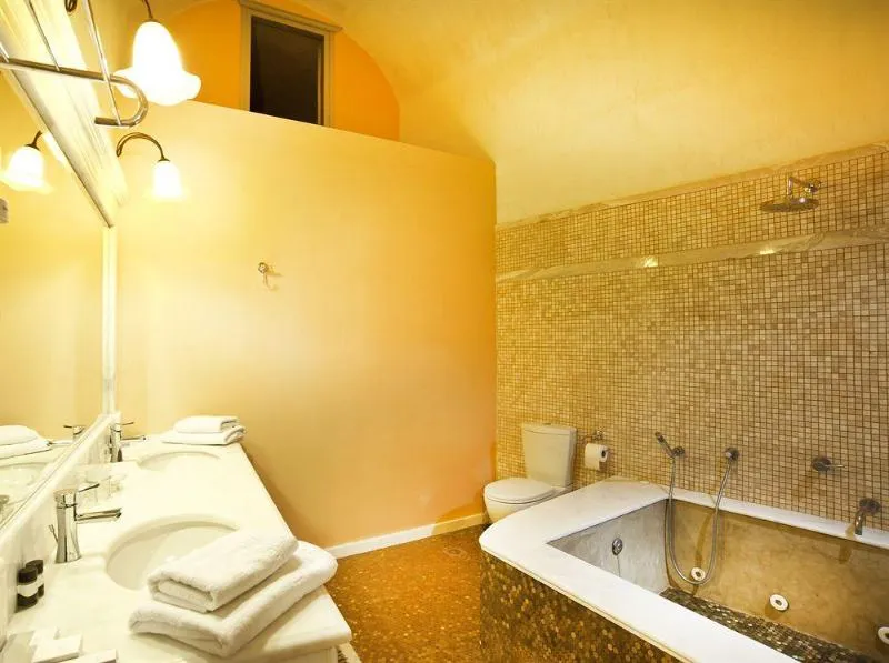 Room, Markezinis Suites, Santorini