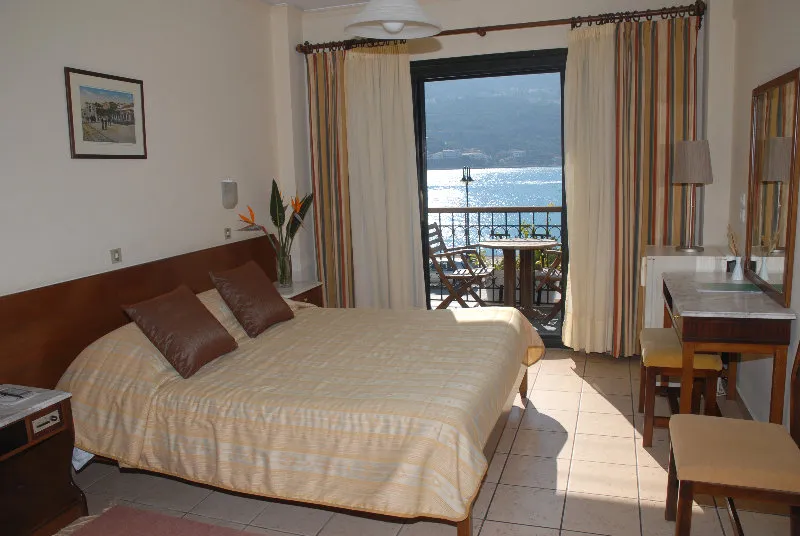 Room, Aeolis, Samos