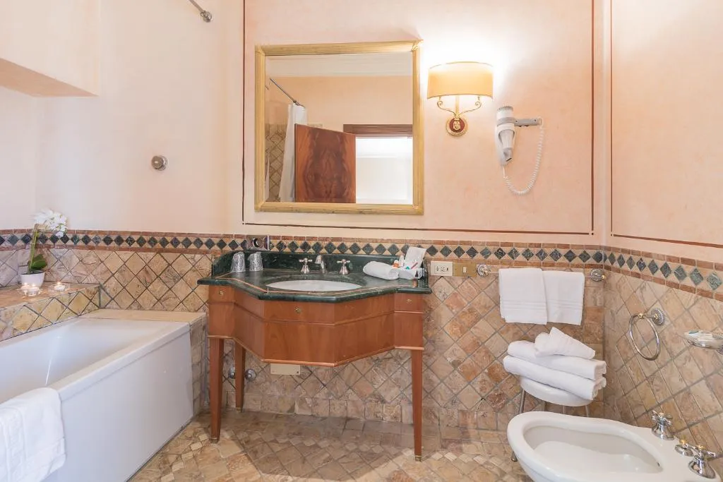 DOUBLE SINGLE USE STANDARD Room, Torre Sant Angelo, Rome