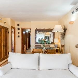 Villa Luna Bay Home Retreat, Cagliari