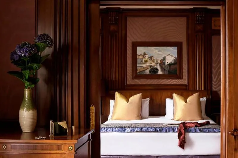 JUNIOR SUITE STANDARD Room, Principe di Savoia, Milan