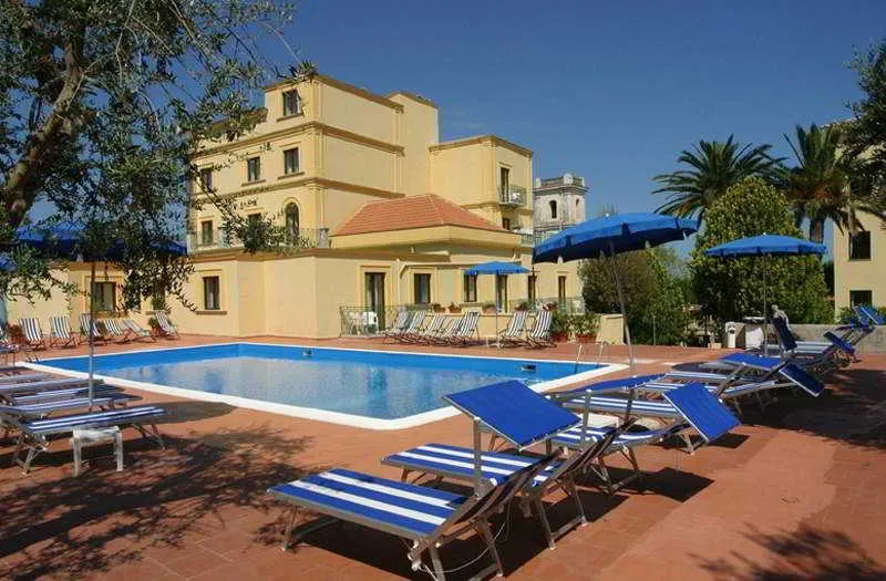 Pool, Villa Igea, Naples