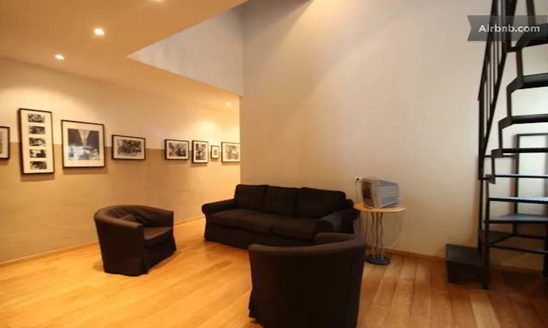 Room, Florence Apartments, Florence